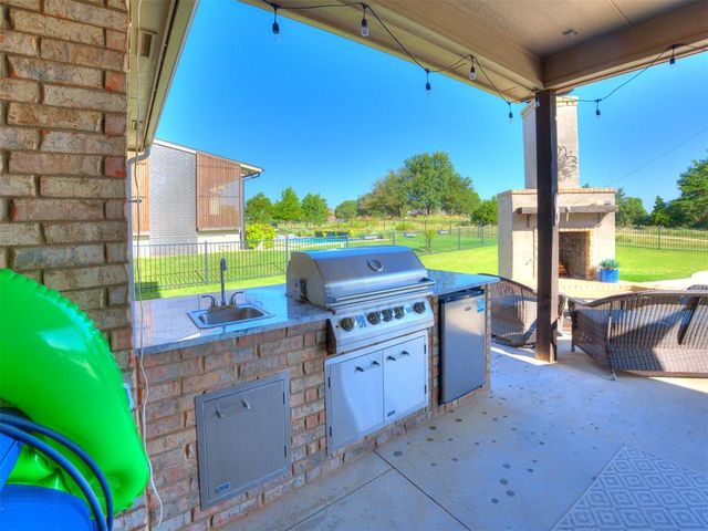 233 Saint Claire Drive, Edmond, OK 73025