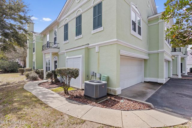2252 Beach Drive, 505, Gulfport, MS 39507