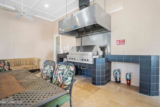 2252 Beach Drive, 505, Gulfport, MS 39507
