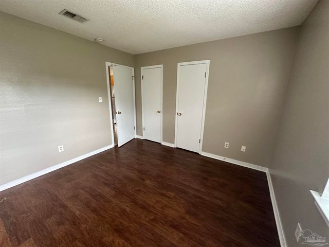 676 S 72nd Ave B, Pensacola, FL 32506