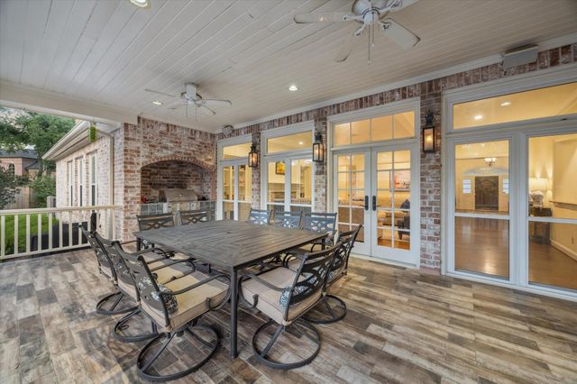 223 Heritage Oaks Lane, Houston, TX 77024