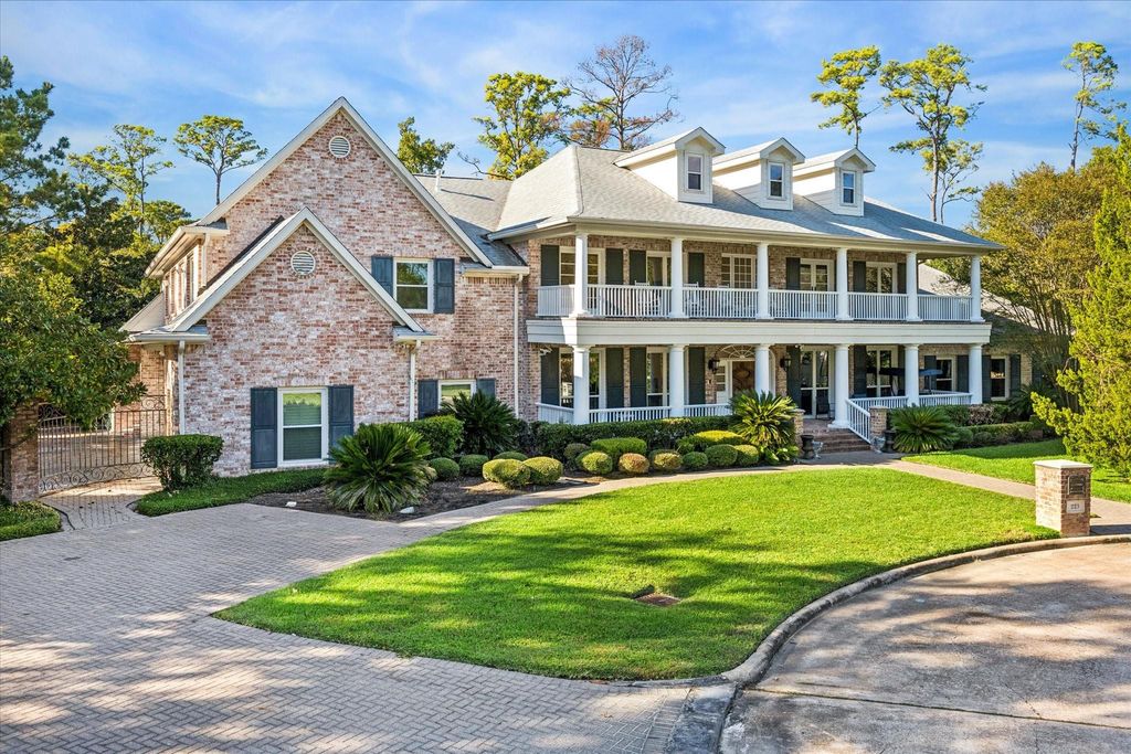 223 Heritage Oaks Lane, Houston, TX 77024