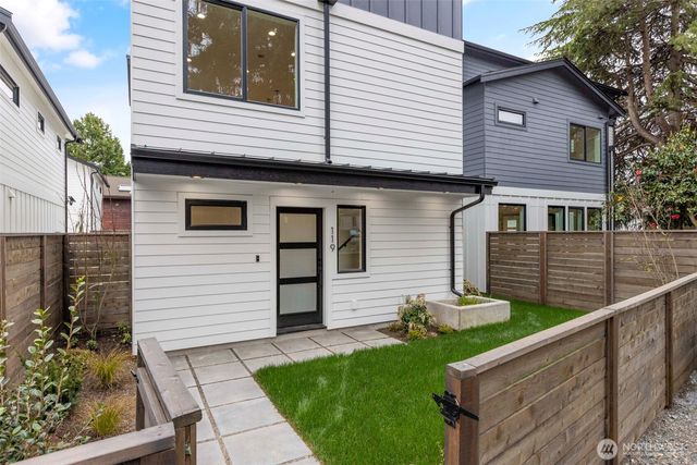 119 NW 112th Street, Seattle, WA 98177