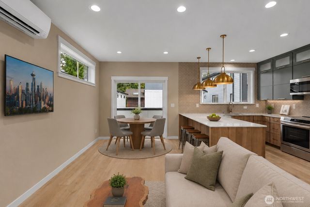 119 NW 112th Street, Seattle, WA 98177