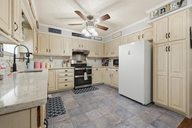 319 Nance Drive, Rossville, GA 30741