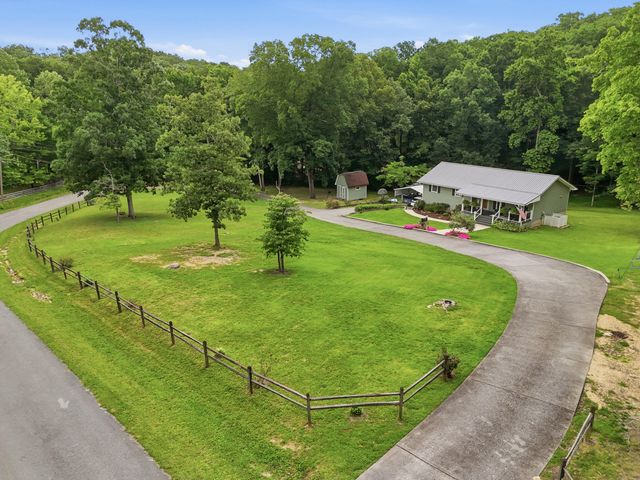 319 Nance Drive, Rossville, GA 30741