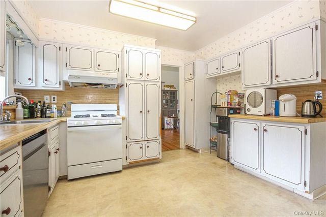 238 Rosehill Avenue, New Rochelle, NY 10804