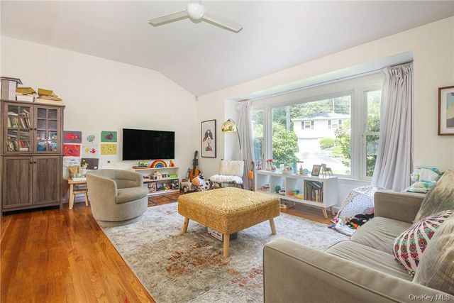 238 Rosehill Avenue, New Rochelle, NY 10804