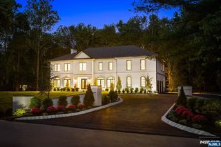 16 Old Farms Road, Saddle River, NJ 07458