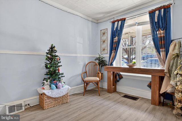 327 W WINDSOR ST, Reading, PA 19601