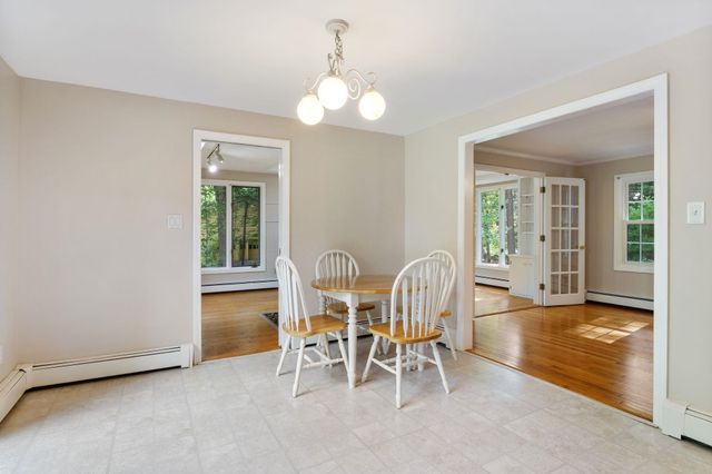 46 Woodridge Road, Durham, NH 03824