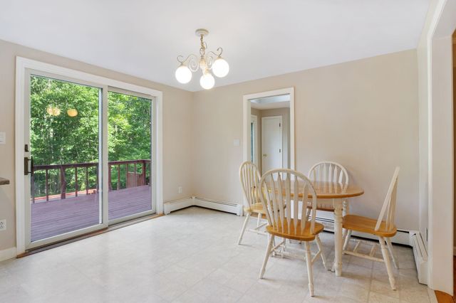 46 Woodridge Road, Durham, NH 03824