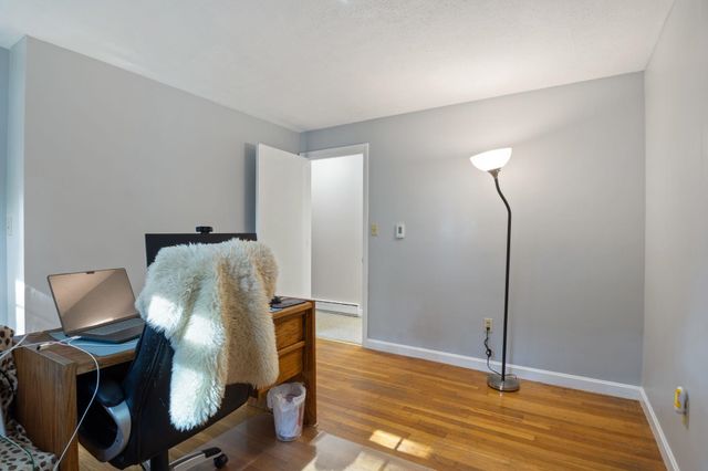 46 Woodridge Road, Durham, NH 03824