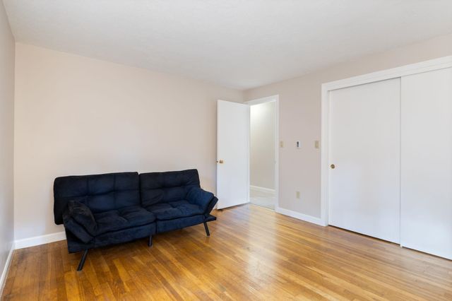46 Woodridge Road, Durham, NH 03824