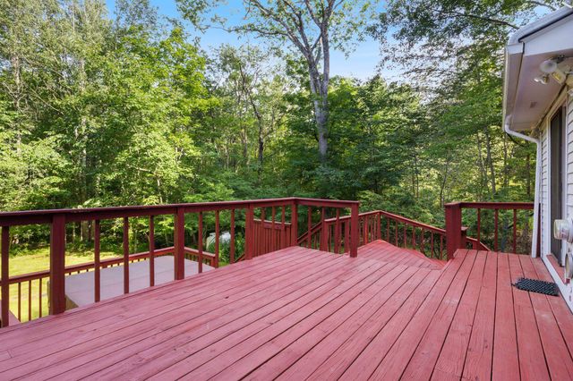 46 Woodridge Road, Durham, NH 03824