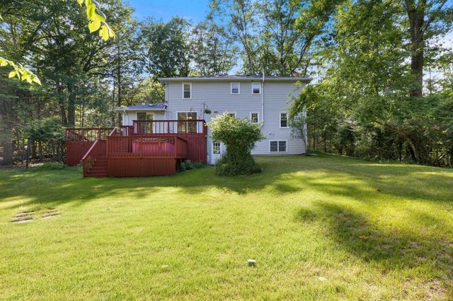 46 Woodridge Road, Durham, NH 03824