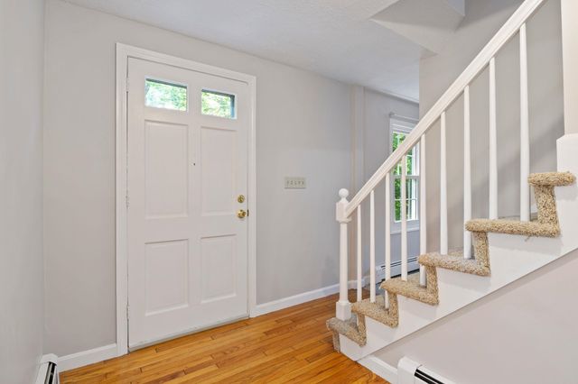 46 Woodridge Road, Durham, NH 03824