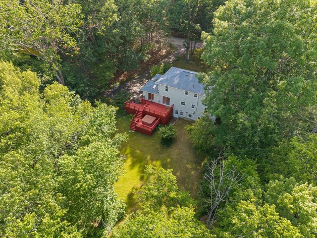46 Woodridge Road, Durham, NH 03824