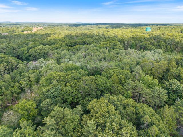 46 Woodridge Road, Durham, NH 03824