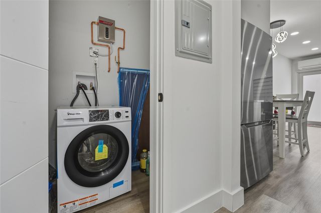 900 SW 10 Terrace 11S, Hallandale Beach, FL 33009