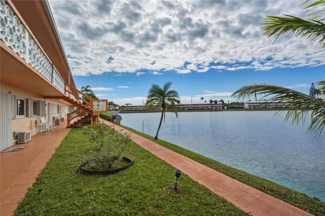 900 SW 10 Terrace 11S, Hallandale Beach, FL 33009