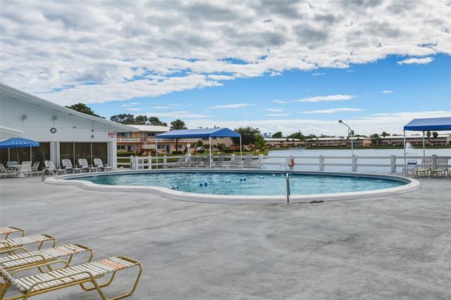 900 SW 10 Terrace 11S, Hallandale Beach, FL 33009