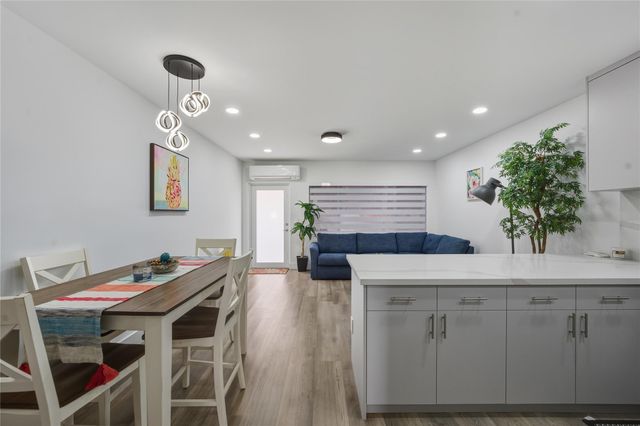 900 SW 10 Terrace 11S, Hallandale Beach, FL 33009