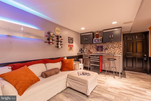 3 HEATHERSTONE WAY, Hockessin, DE 19707