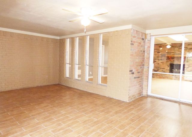 1028 Ridgefield Drive, Plano, TX 75075