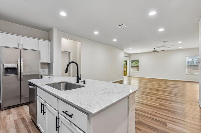 4413 Lobo Landing LN, Georgetown, TX 78628
