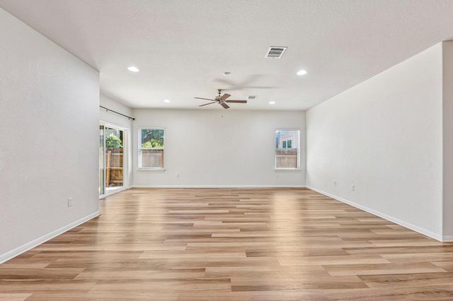 4413 Lobo Landing LN, Georgetown, TX 78628
