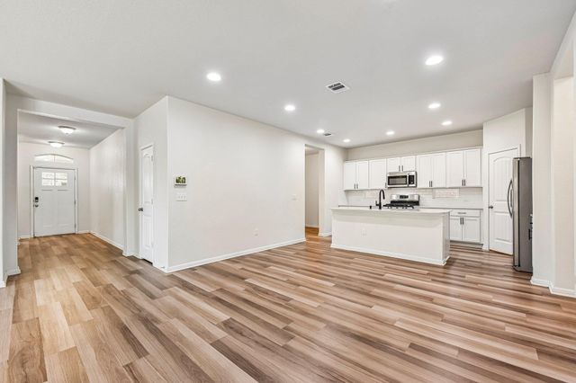 4413 Lobo Landing LN, Georgetown, TX 78628