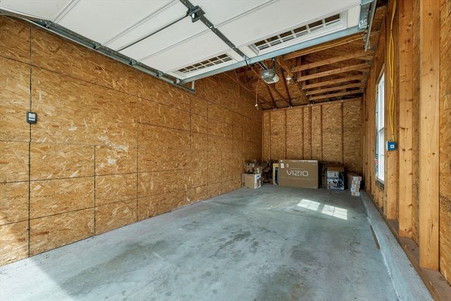 17 Roundabout Way 5, Manchester, NH 03102
