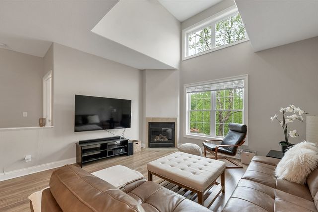17 Roundabout Way 5, Manchester, NH 03102