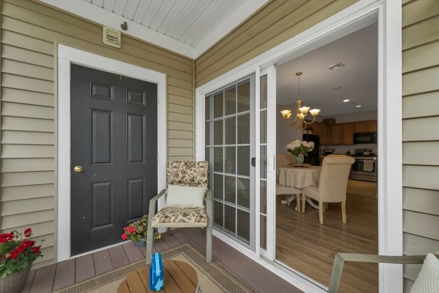 17 Roundabout Way 5, Manchester, NH 03102