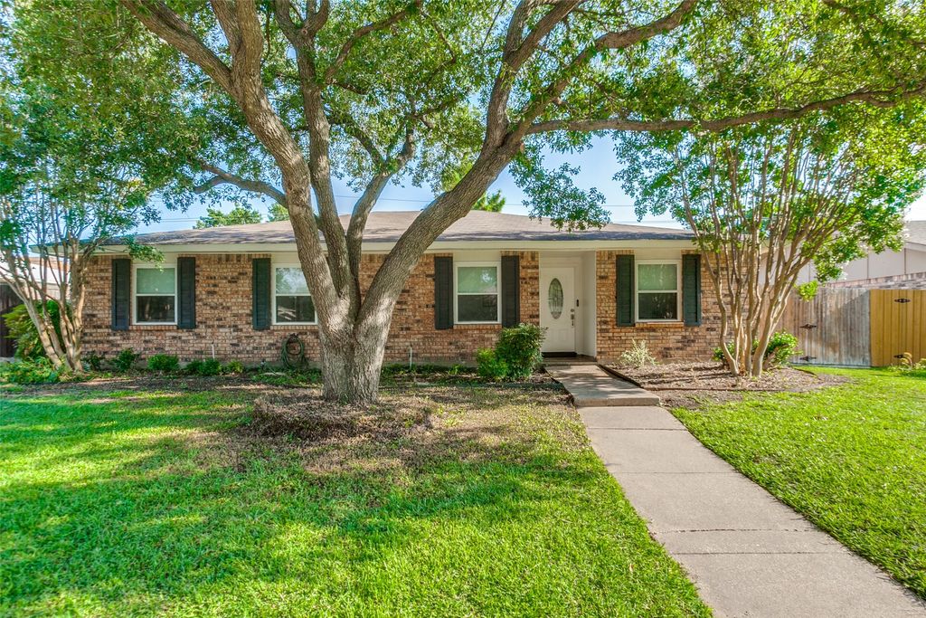 1617 Spanish Trail, Plano, TX 75023