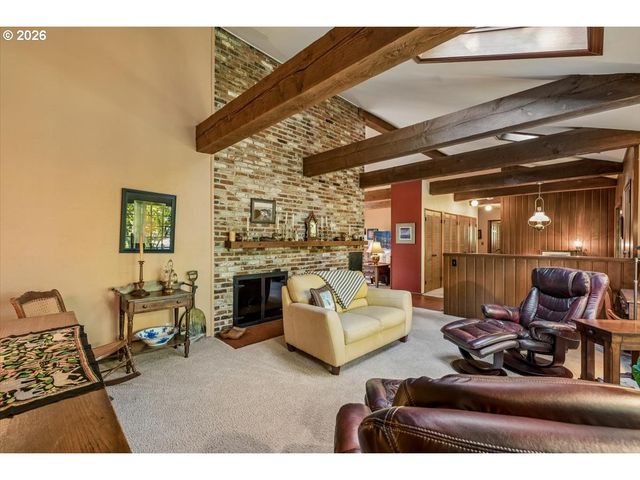 1026 TROON Rd, Lake Oswego, OR 97034