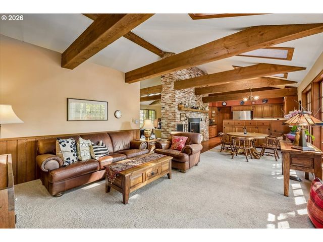 1026 TROON Rd, Lake Oswego, OR 97034