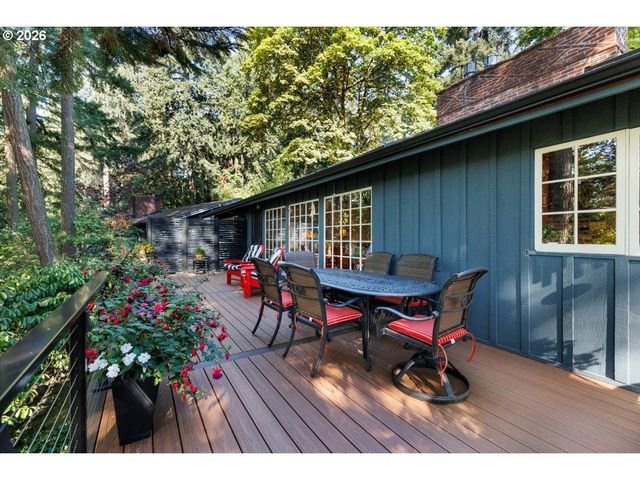1026 TROON Rd, Lake Oswego, OR 97034