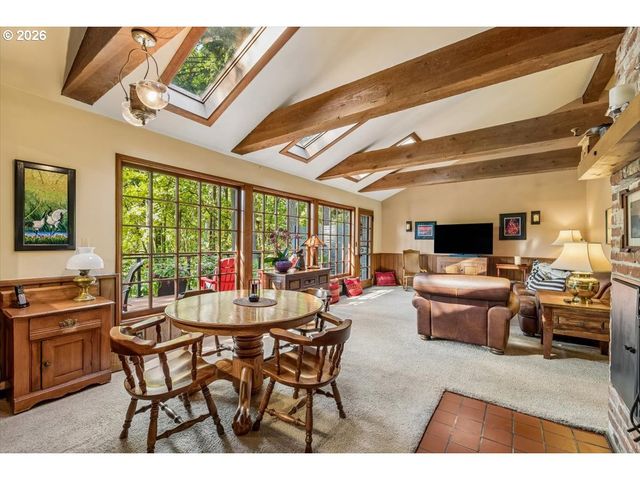 1026 TROON Rd, Lake Oswego, OR 97034