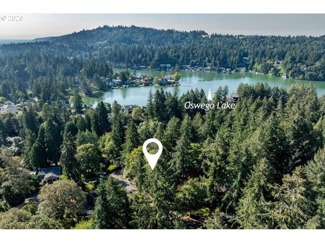 1026 TROON Rd, Lake Oswego, OR 97034