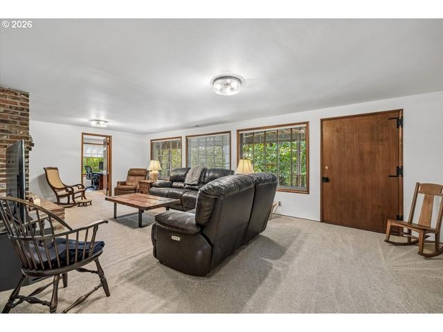 1026 TROON Rd, Lake Oswego, OR 97034