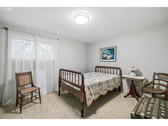 1026 TROON Rd, Lake Oswego, OR 97034