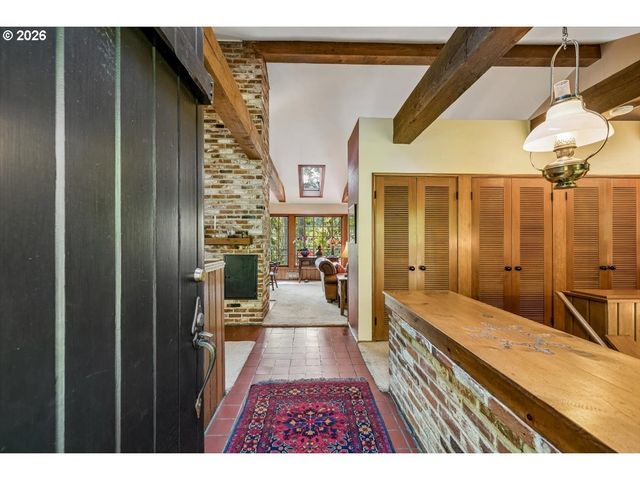 1026 TROON Rd, Lake Oswego, OR 97034