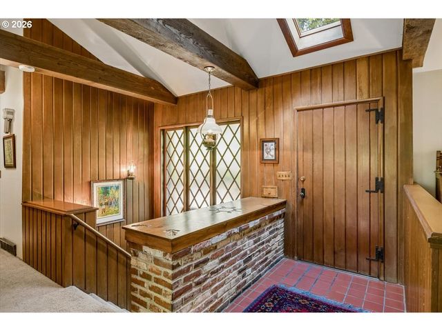 1026 TROON Rd, Lake Oswego, OR 97034