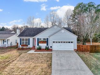 203 N Sandy Brook Way, Simpsonville, SC 29680