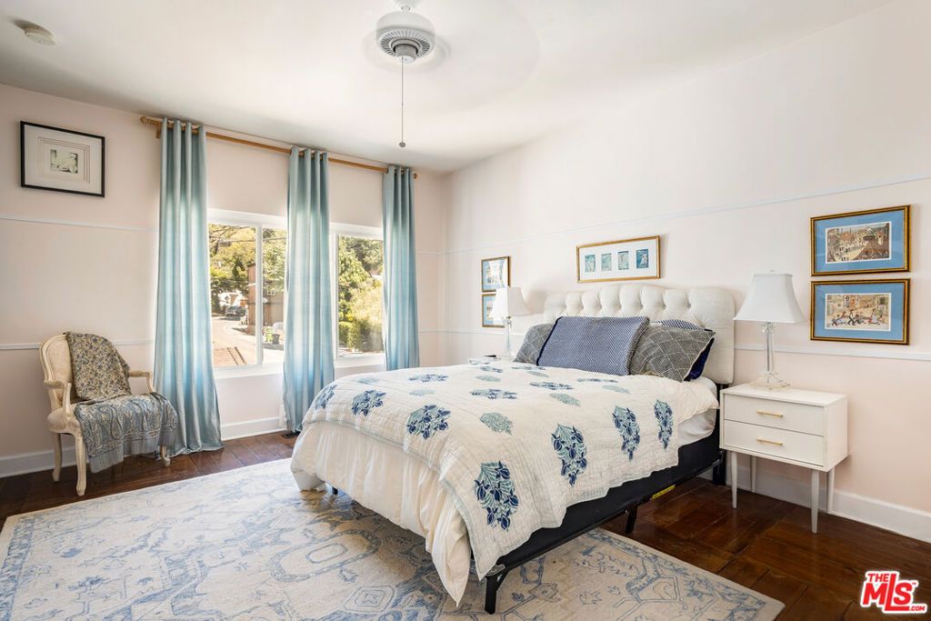 Image 23 of property listing at 1647 N Beverly Glen Boulevard, Los Angeles, CA 90077