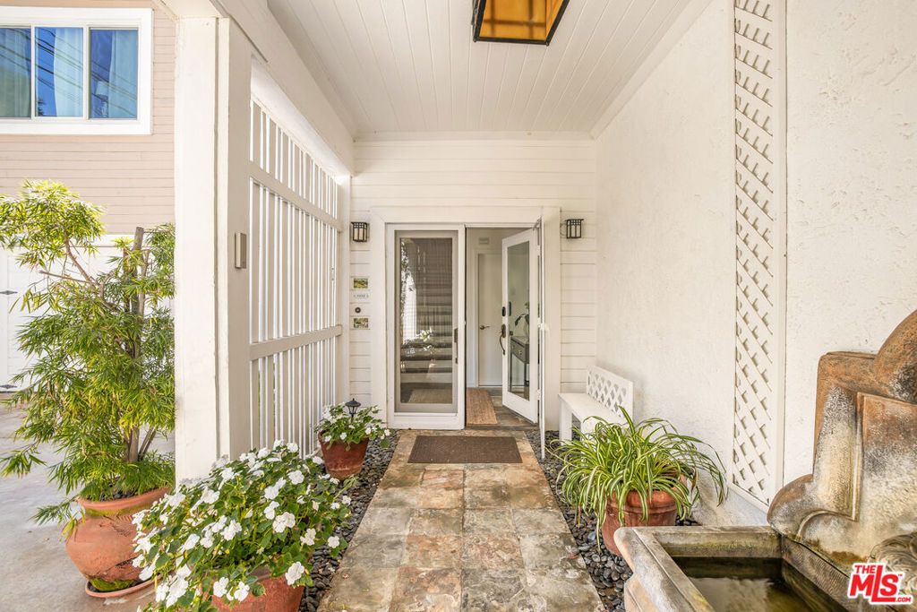 Image 5 of property listing at 1647 N Beverly Glen Boulevard, Los Angeles, CA 90077