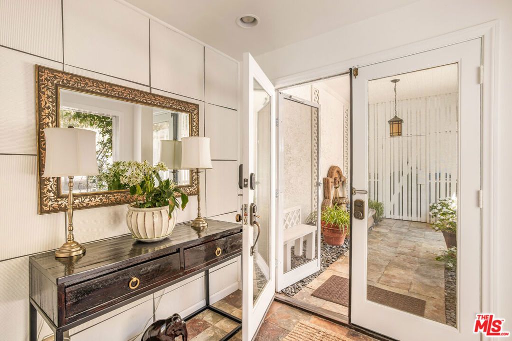 Image 6 of property listing at 1647 N Beverly Glen Boulevard, Los Angeles, CA 90077