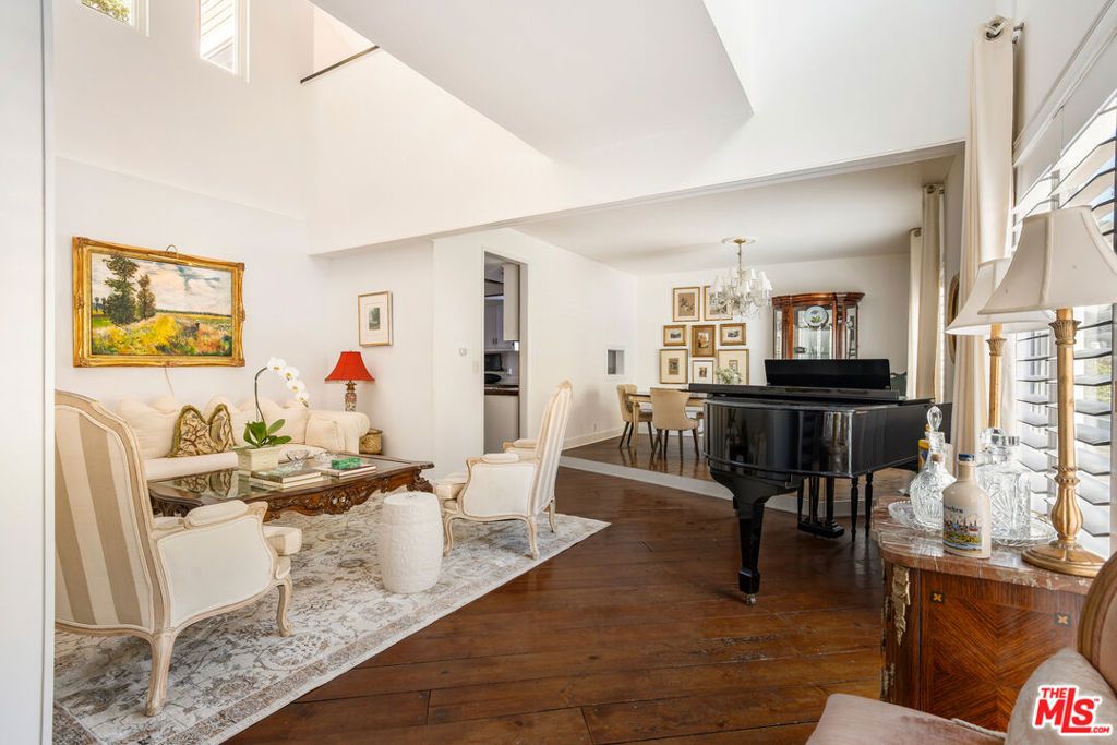Image 8 of property listing at 1647 N Beverly Glen Boulevard, Los Angeles, CA 90077